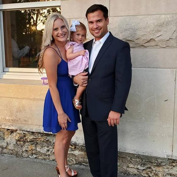 Meet your Posher, Megan - Picture 1 of 1